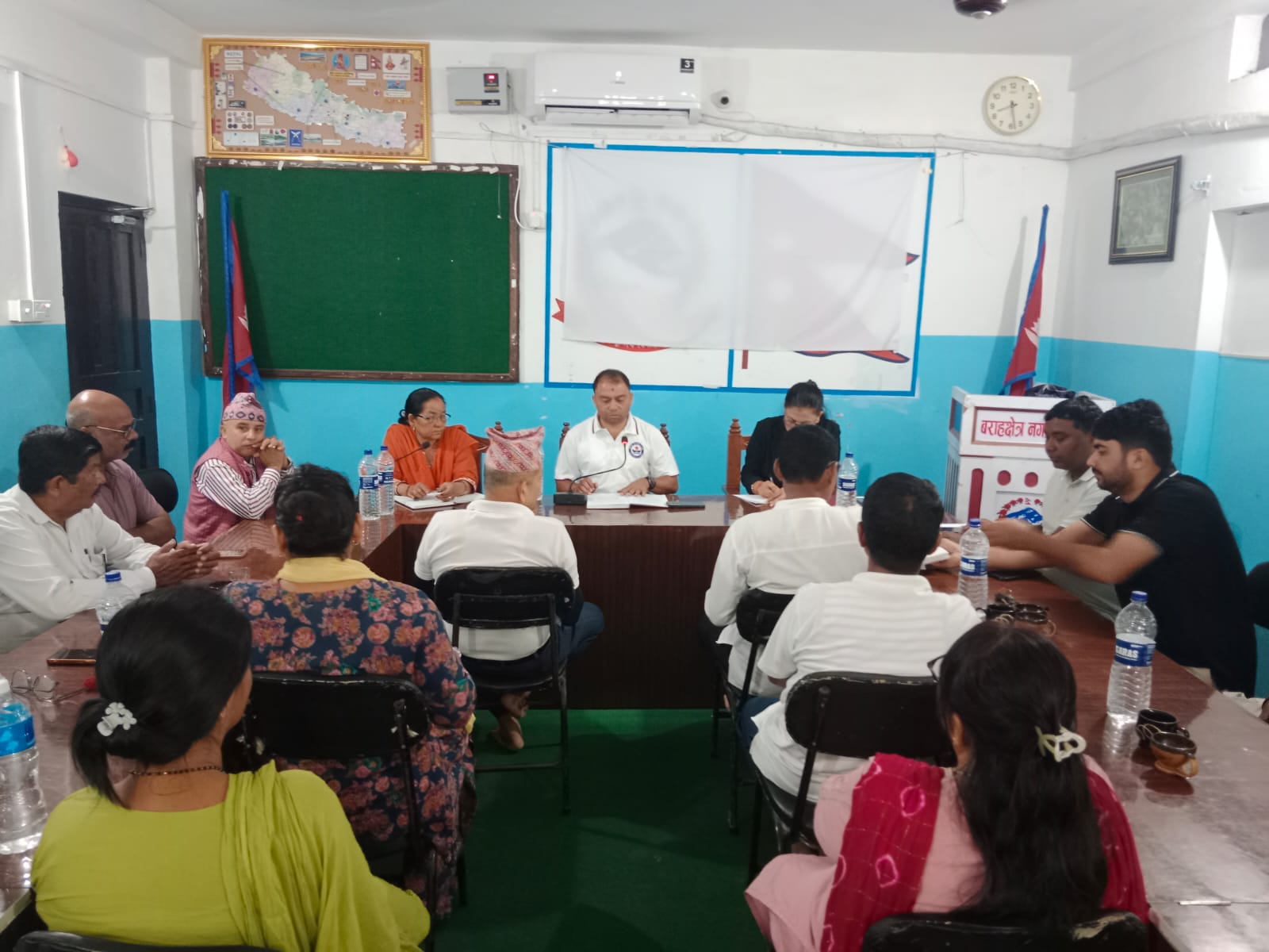 alt
